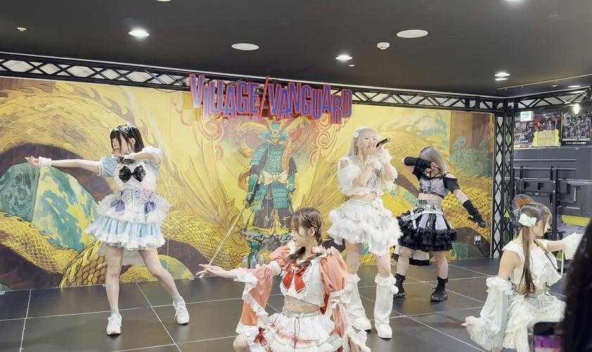 2025年最值得体验的7款角色扮演神作