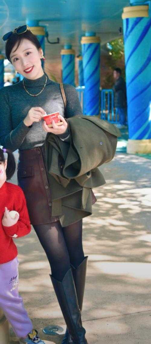 漂亮妈妈5巴字开头中字网友：这个剧情真是太精彩了